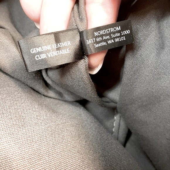 Nordstrom Multi Pocket Hobo Bag 🤍 Genuine Leather Treasure & Bond - Picture 6 of 16